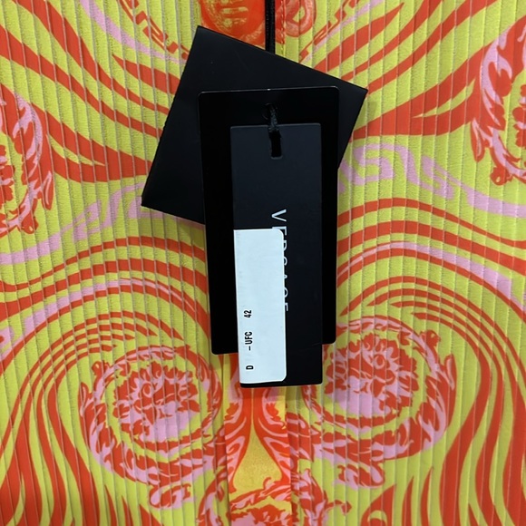 NWT Versace Blouse size 42 - Picture 3 of 3